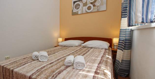 Apartment Zarok Beach Holiday A4 - near the Beach, with Balcony