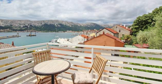 Apartment Cubranic S. Bs- in Harbour, near the Sea