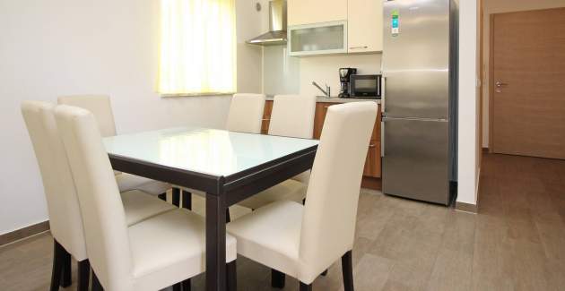 Apartman Smojver br. 2 - udoban, s terasom