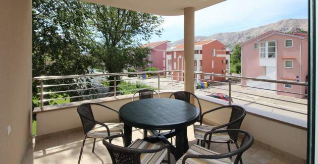 Apartman Smojver br. 4 - udoban, s balkonom