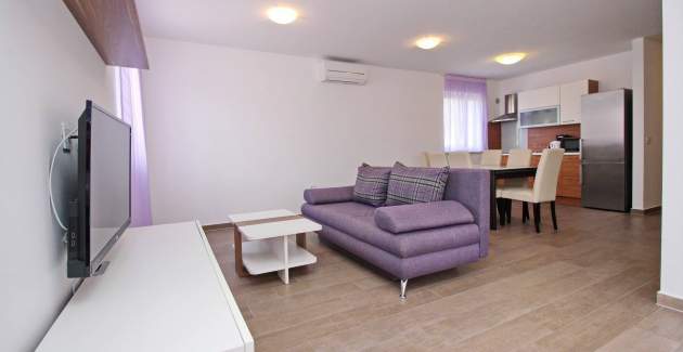 Apartman Smojver br. 4 - udoban, s balkonom