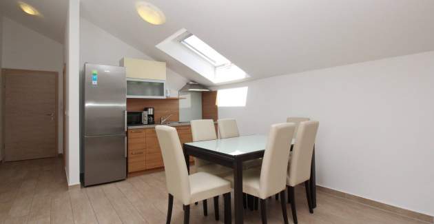 Apartman Smojver br. 5 - udoban, s balkonom