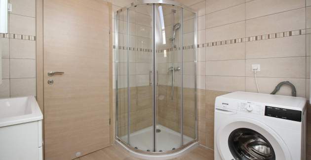 Apartman Smojver br. 5 - udoban, s balkonom