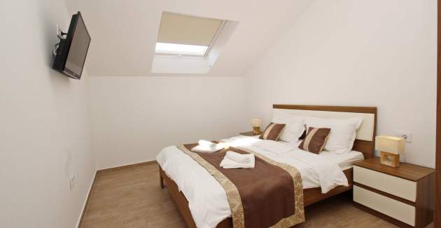 Apartman Smojver br. 5 - udoban, s balkonom