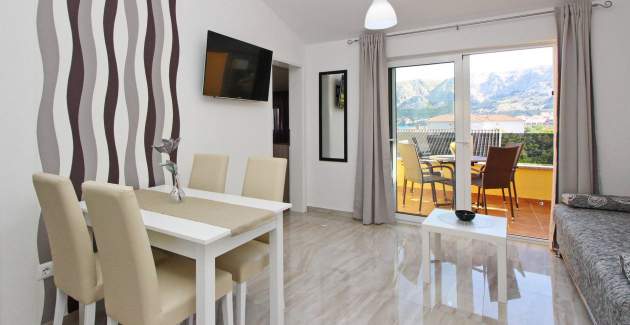 Šarmantan apartman Sunshine br.5 – s balkonom, 300 m od plaže