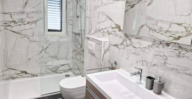 Šarmantan Apartman Sunshine DR - sa Balkonom, 300 m od Plaže