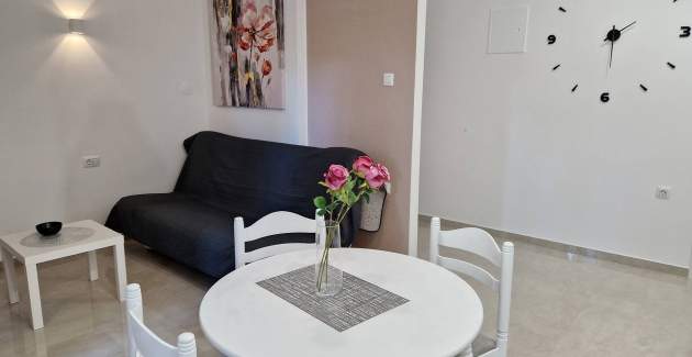 Šarmantan Apartman Sunshine DR - sa Balkonom, 300 m od Plaže