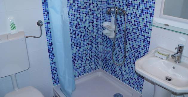 Apartman Valić (stari) – blizu centra, 250 m od plaže