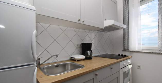 Apartman Lavanda br. 2 – uz more, s pogledom na more