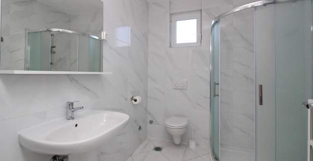 Apartman Lavanda br. 4 – uz more, s pogledom na more