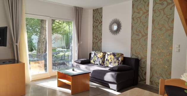 Apartmanski kompleks Villas Corinthia 2 - Vrhunska lokacija, 100m od plaže, okružen zelenilom