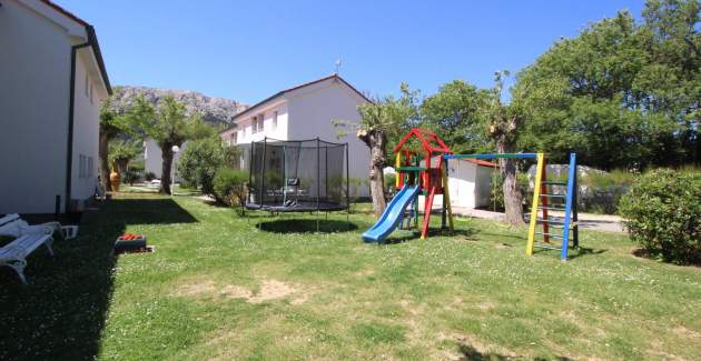 Apartmanski kompleks Villas Corinthia 3 - Vrhunska lokacija, 100m od plaže, okružen zelenilom