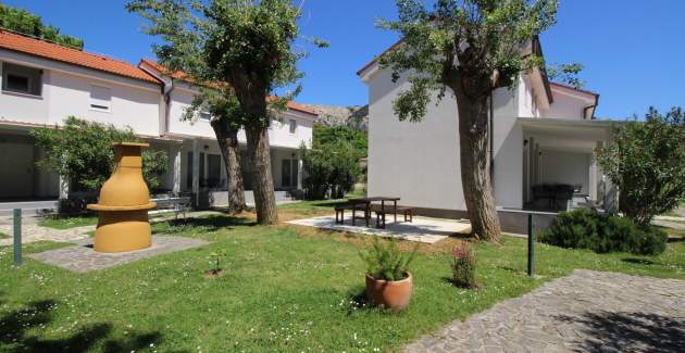 Apartmanski kompleks Villas Corinthia 9 - Vrhunska lokacija, 100m od plaže, okružen zelenilom