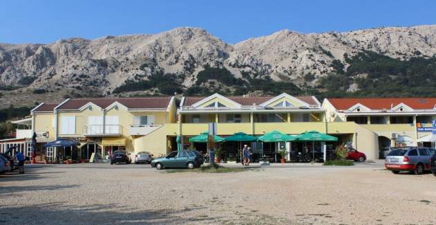 Apartment Vlahinja - with Balcony, 100m from the Beach