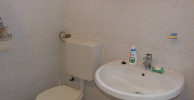 Studio Vranic - s balkonom, 450m od plaže