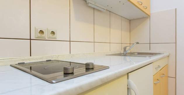 Apartment Mrakovcic No.2 - with Terrace, 350 m from the Beach