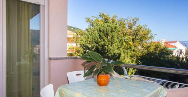 Apartment Mrakovcic No.4 - with Balcony, 350 m from the Beach