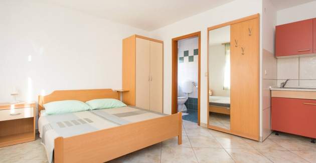 Studio Zic No.1 - without Balcony, 350 m from the Beach