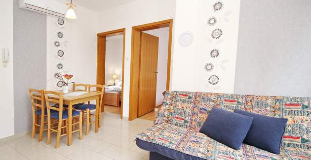 Apartment Limun 2 - with Balcony, 350m from the Beach