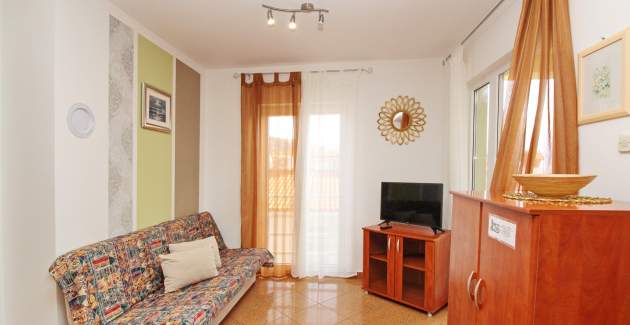 Apartment Limun 3 - with Balcony, 350m from the Beach