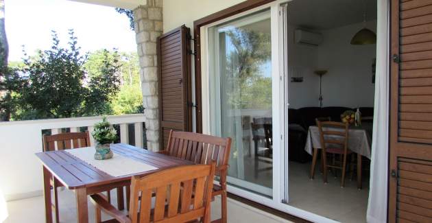 Apartments Zeljka – 15 m from Sea, Sea View