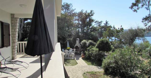 Apartments Zeljka – 15 m from Sea, Sea View