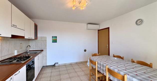 Apartment Pavle 2 – Pet-Friendly, Sea View