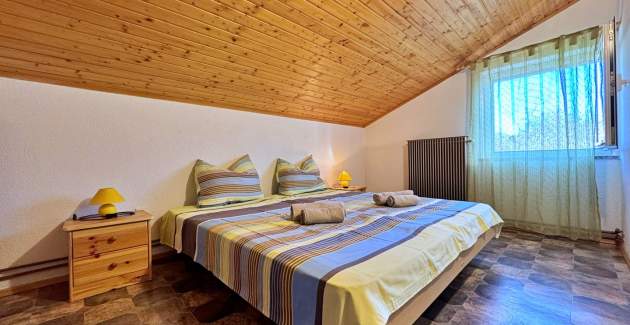 Apartments Pavle 3 - Attic, Sea View