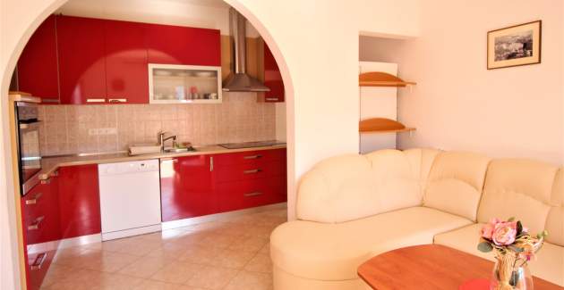 Apartment Lucijana No.1 - with Balcony, 150 m from the Beach