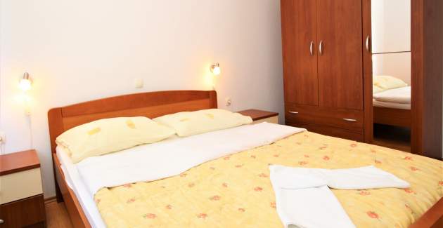 Apartment Lucijana No.1 - with Balcony, 150 m from the Beach