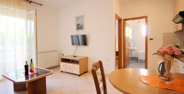 Apartment Lucijana No.3 - with Balcony, 150 m from the Beach