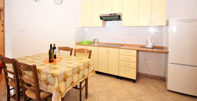 Apartment Lucijana No.5 - with Balcony, 150 m from the Beach