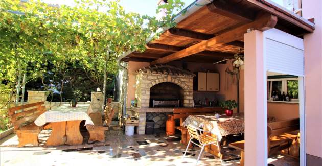 Apartment Lucijana No.6 - with Balcony, 150 m from the Beach