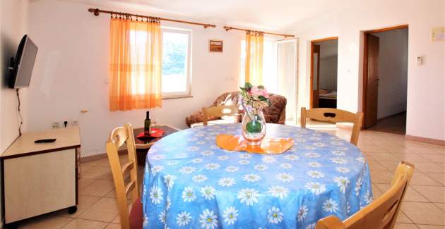 Apartment Lucijana No.7 - with Balcony, 150 m from the Beach