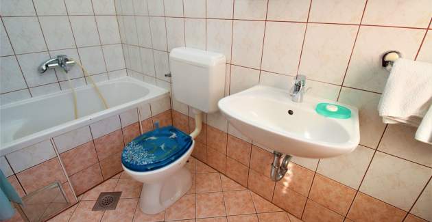 Apartment Lucijana No.7 - with Balcony, 150 m from the Beach