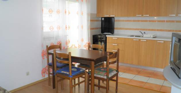 Klasični apartman Miljenka br. 5 - s balkonom i parkingom