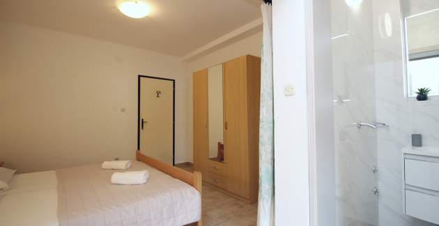 Apartment Petrica No.2 - with Balcony, located in the peaceful village of Jurandvor near Baska