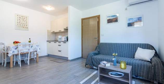 Apartment Garden No.2 - with Pool 