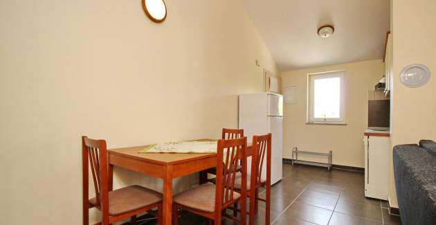 Apartment Osmanovic A4- with Balcony and Parking