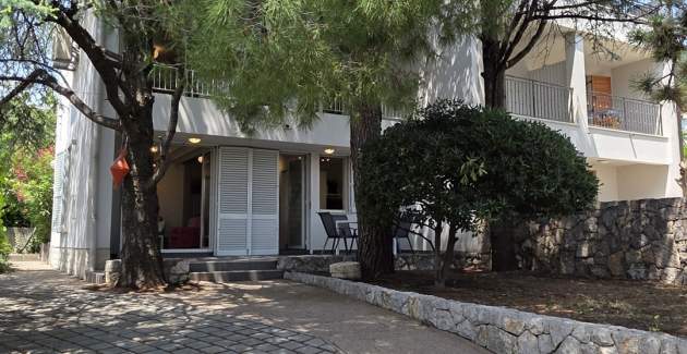 Kuća za odmor Hlad – Blizu centra, s privatnim dvorištem