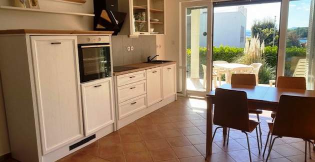 Apartman Sea Side Punat A2 Crv. – 300 m od mora