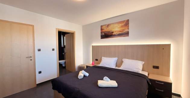 Villa Kockar con piscina