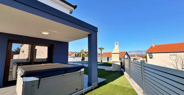 Villa Kockar con piscina