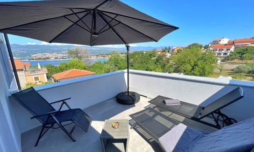 Luxury Apartment Bonum 1 – Sea View & Balcony