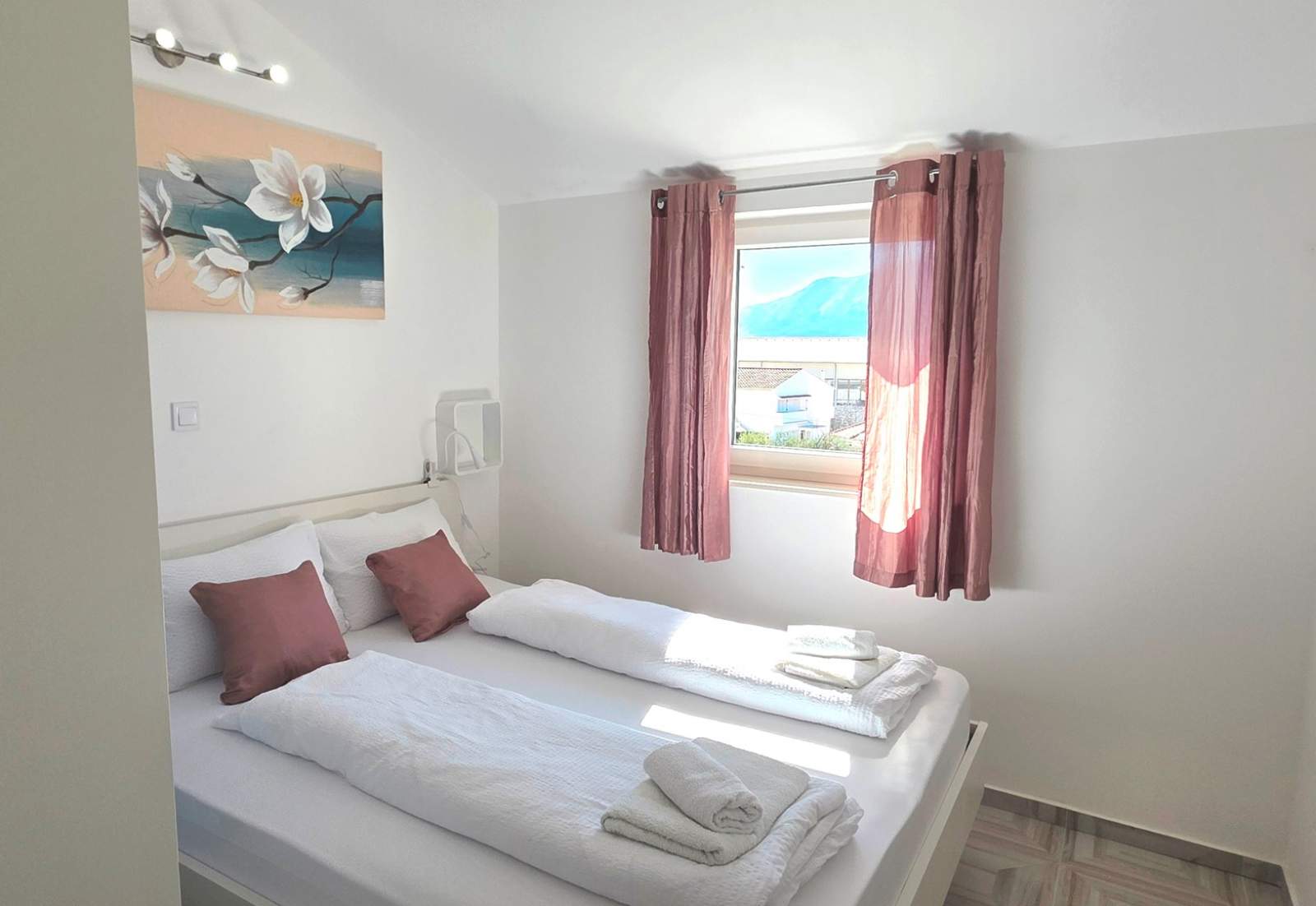 Apartman Cugalj – s Balkonom, na 2. Katu, 300 m od Plaže