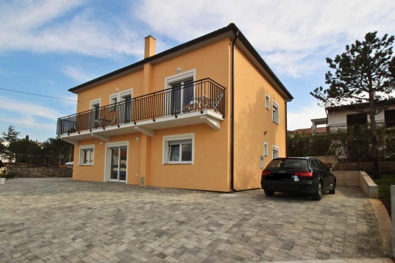 Apartments Ivo